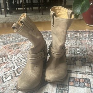 Frye Mid-Calf Grey Boots Sz10
